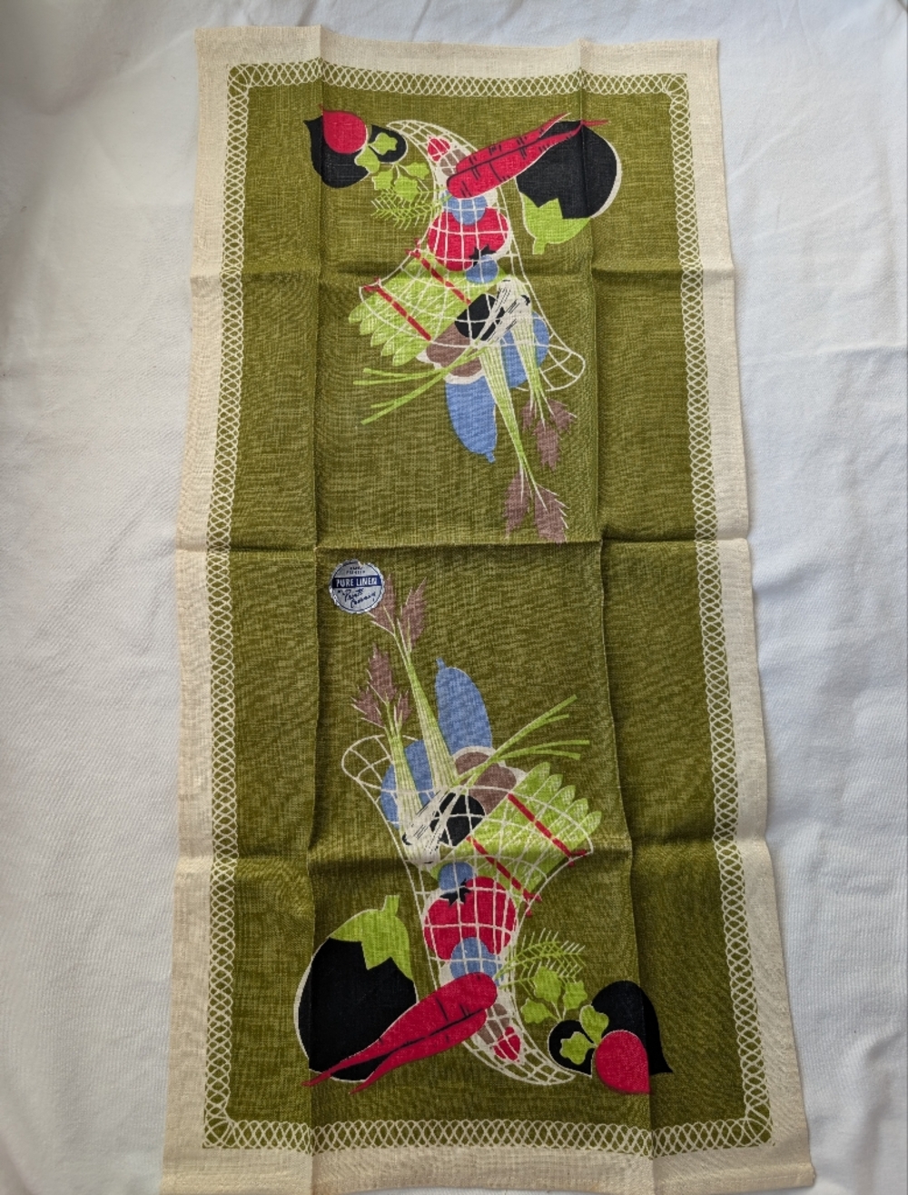 Vintage Prints Charming Vegetable Print Linen Dish Towel in Olive Green and Red - Picture 3 of 16